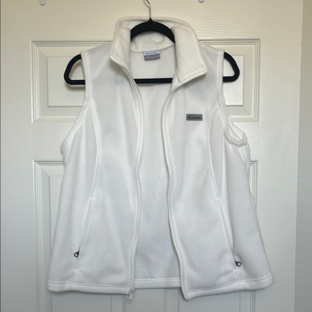 Columbia white vest